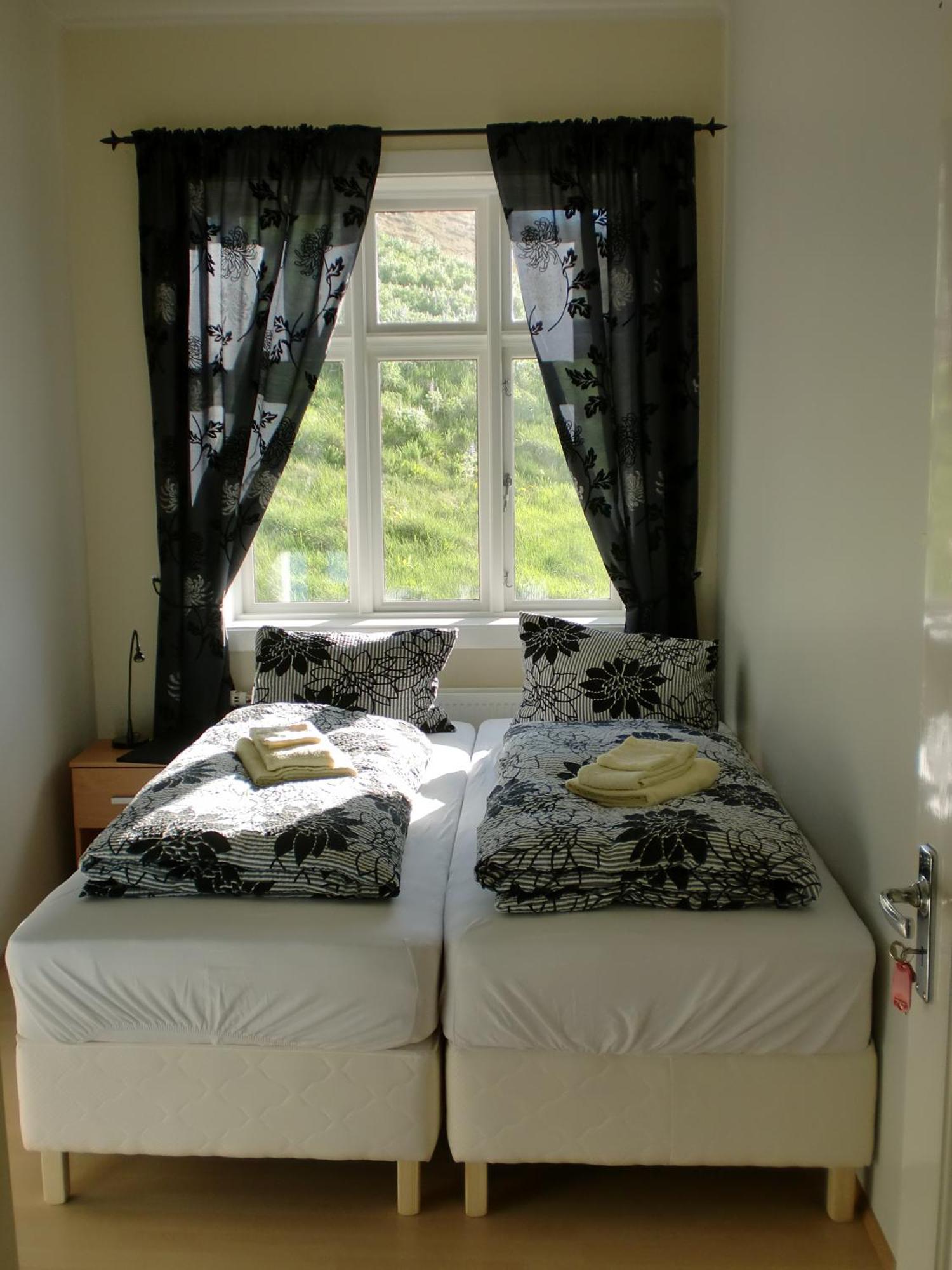 Guesthouse Tilraun Blonduos Quarto foto