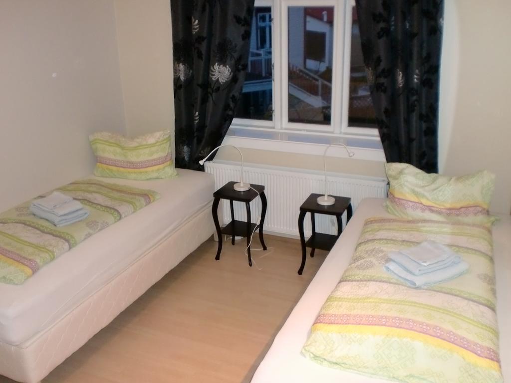 Guesthouse Tilraun Blonduos Quarto foto